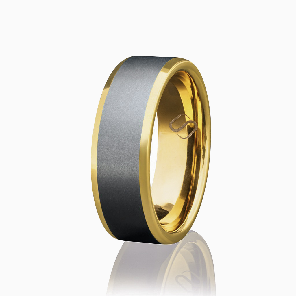 Silver- och guldfärgad variant av Ascend-ringen, frilagd mot vit bakgrund.#en:color_silver,sv:farg_silver